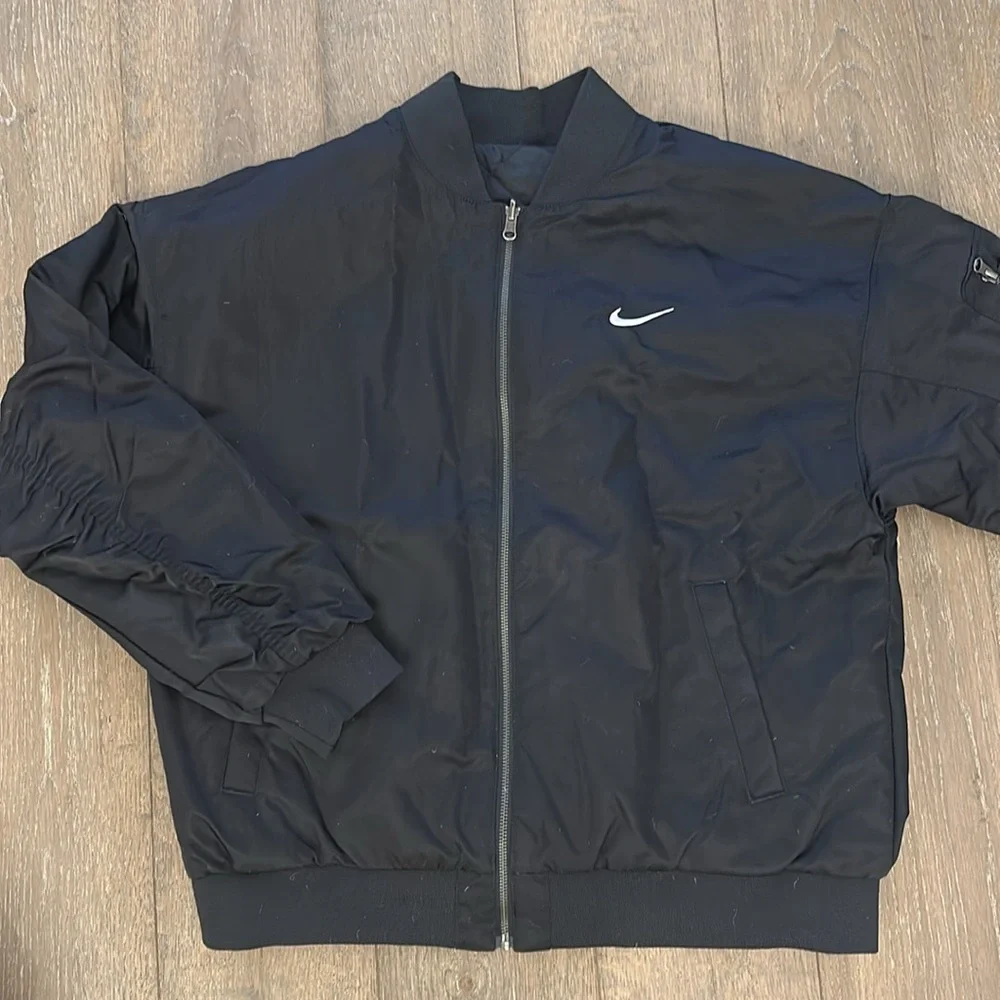 Nike Women's Sportswear Reversible Varsity Bomber Jacket